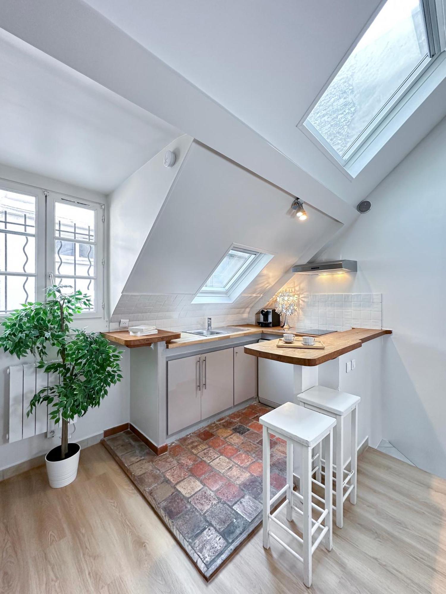 Unique & Beautiful Duplex In Saint-Germain Apartment Paris Exterior photo