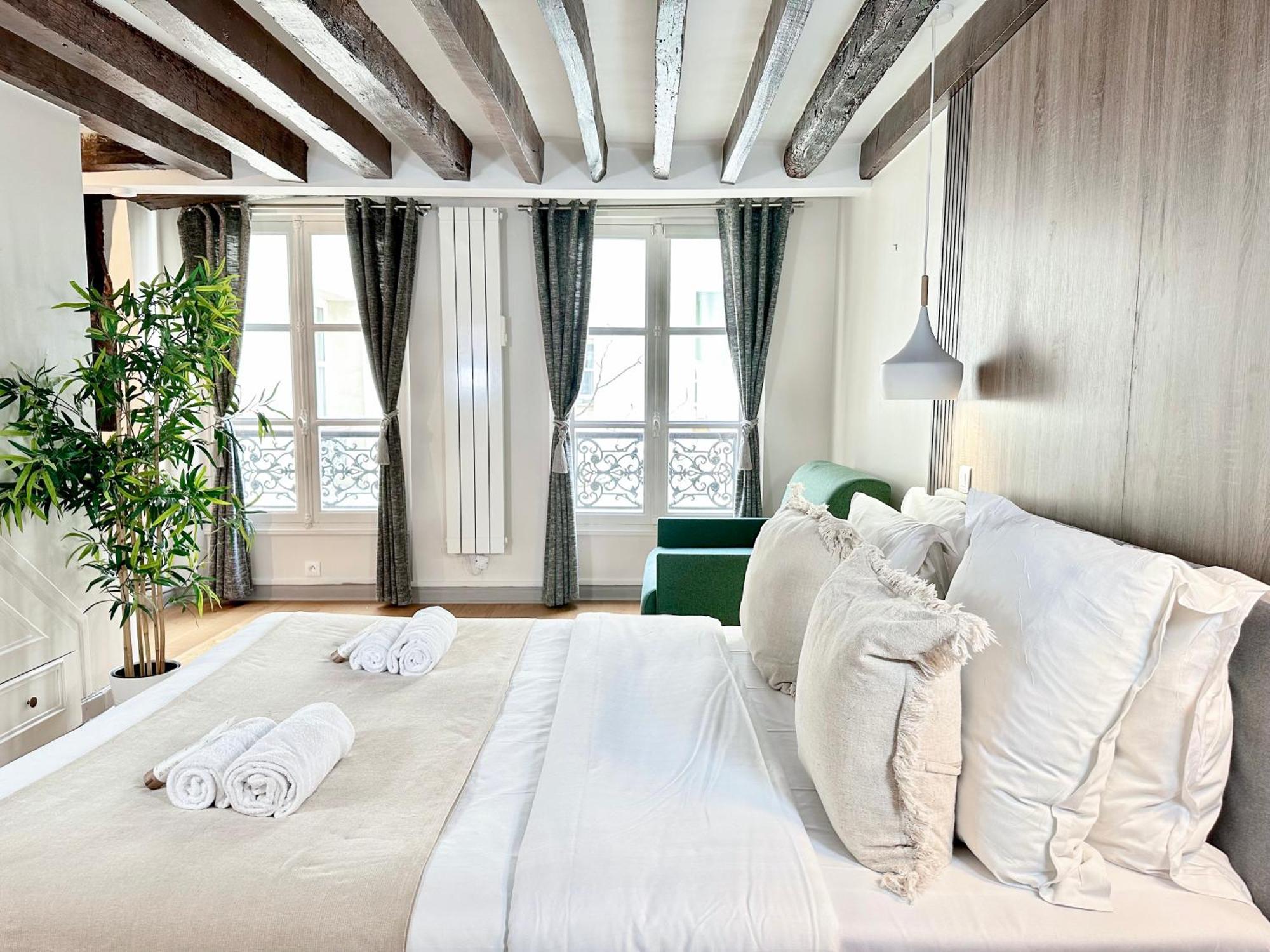 Unique & Beautiful Duplex In Saint-Germain Apartment Paris Exterior photo