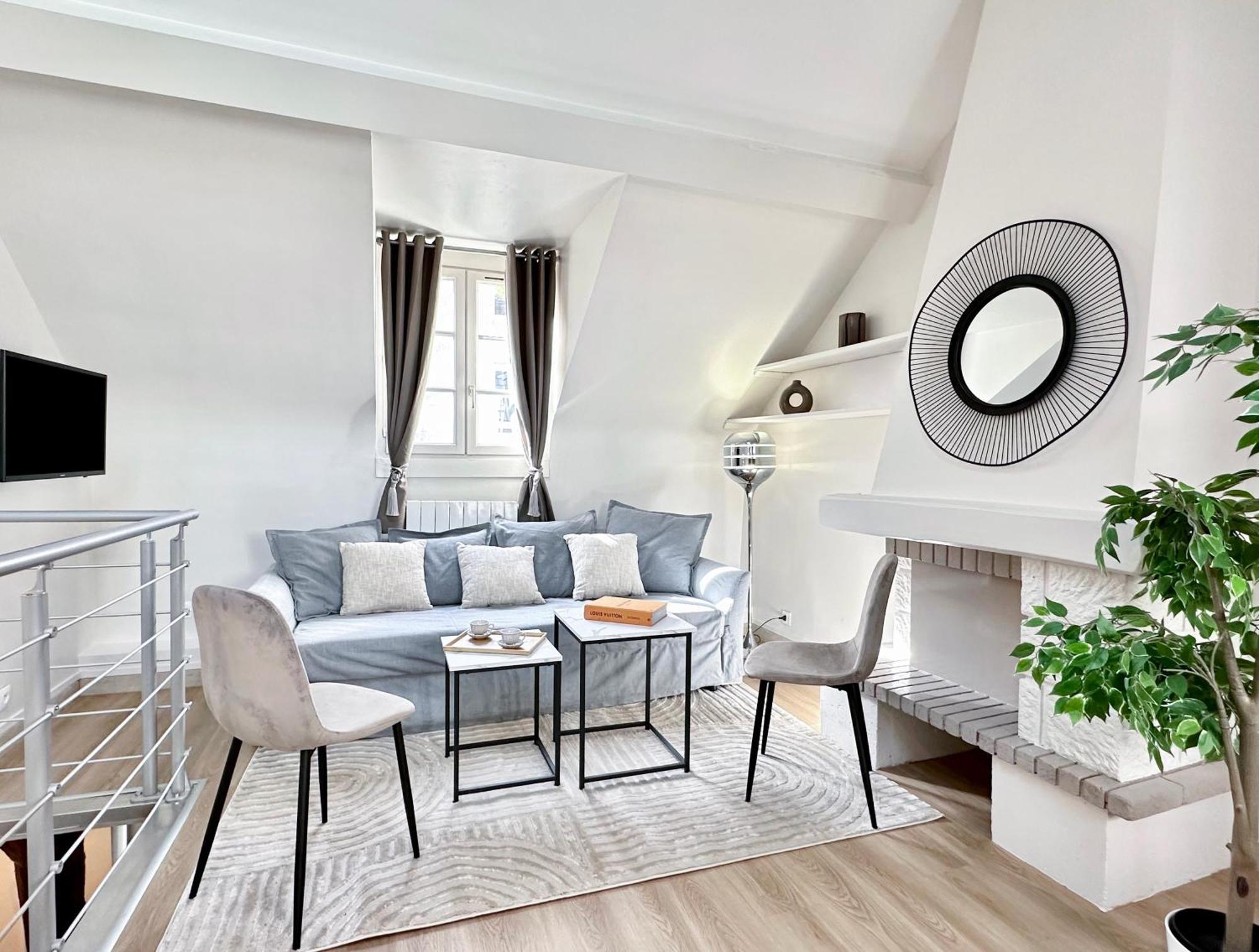 Unique & Beautiful Duplex In Saint-Germain Apartment Paris Exterior photo